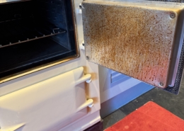 before-image-showing-the-greasy-inside-of-the-oven